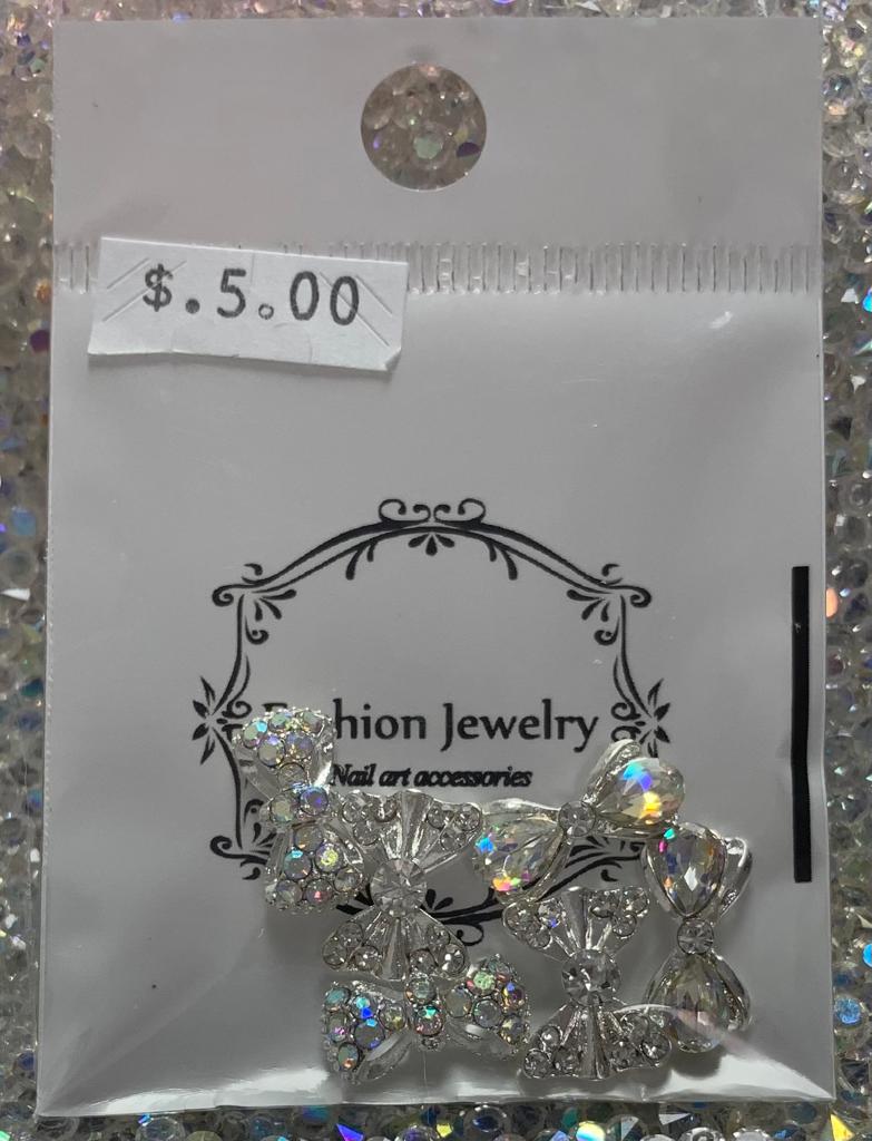 Charms nail art