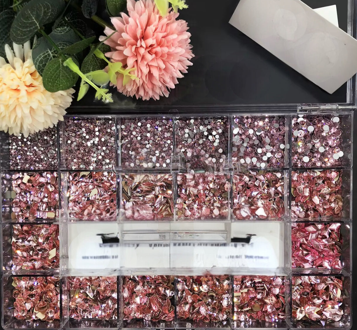 2100 pieces Multi shape glass crystal stone box
