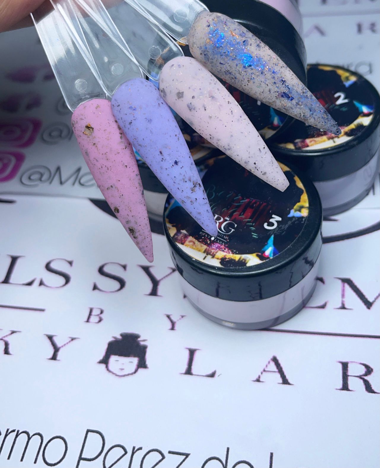 Rg Acrylic